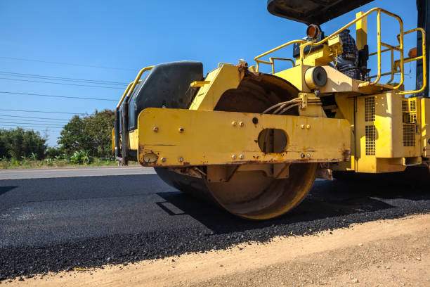 Best Affordable Driveway Paving  in West Monroe, MI